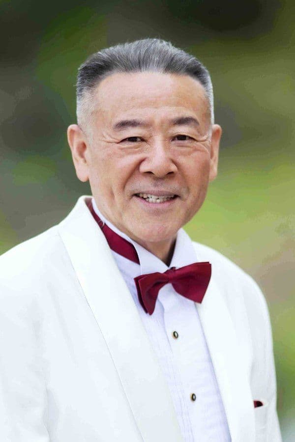 베이스 안윤창