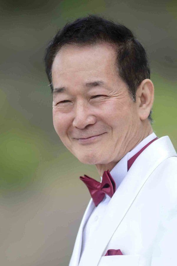 테너 최용근