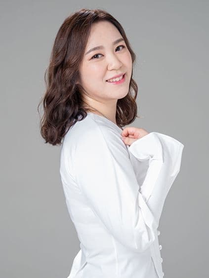 반주자 김윤경