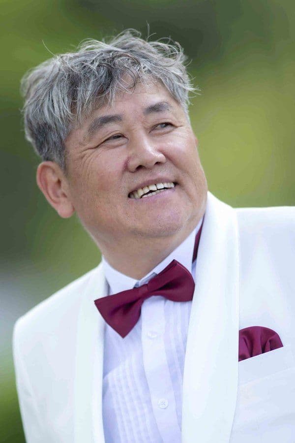 베이스 파트장 이영우